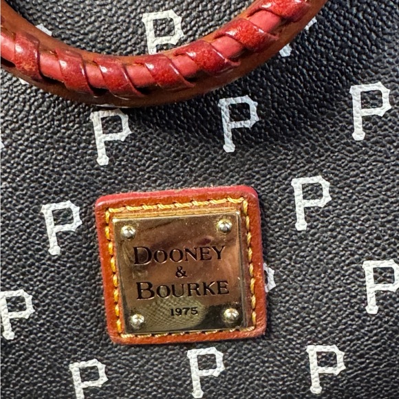 Dooney & Bourke Black and Brown Monogram Shoulder Bag. Pittsburgh Pirates. - Picture 4 of 13